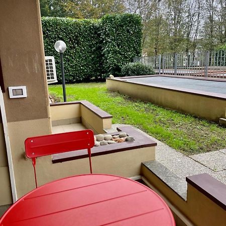 33 Borgo Ticino Lux Free Parking & Private Garden Apartamento Pavia Exterior foto