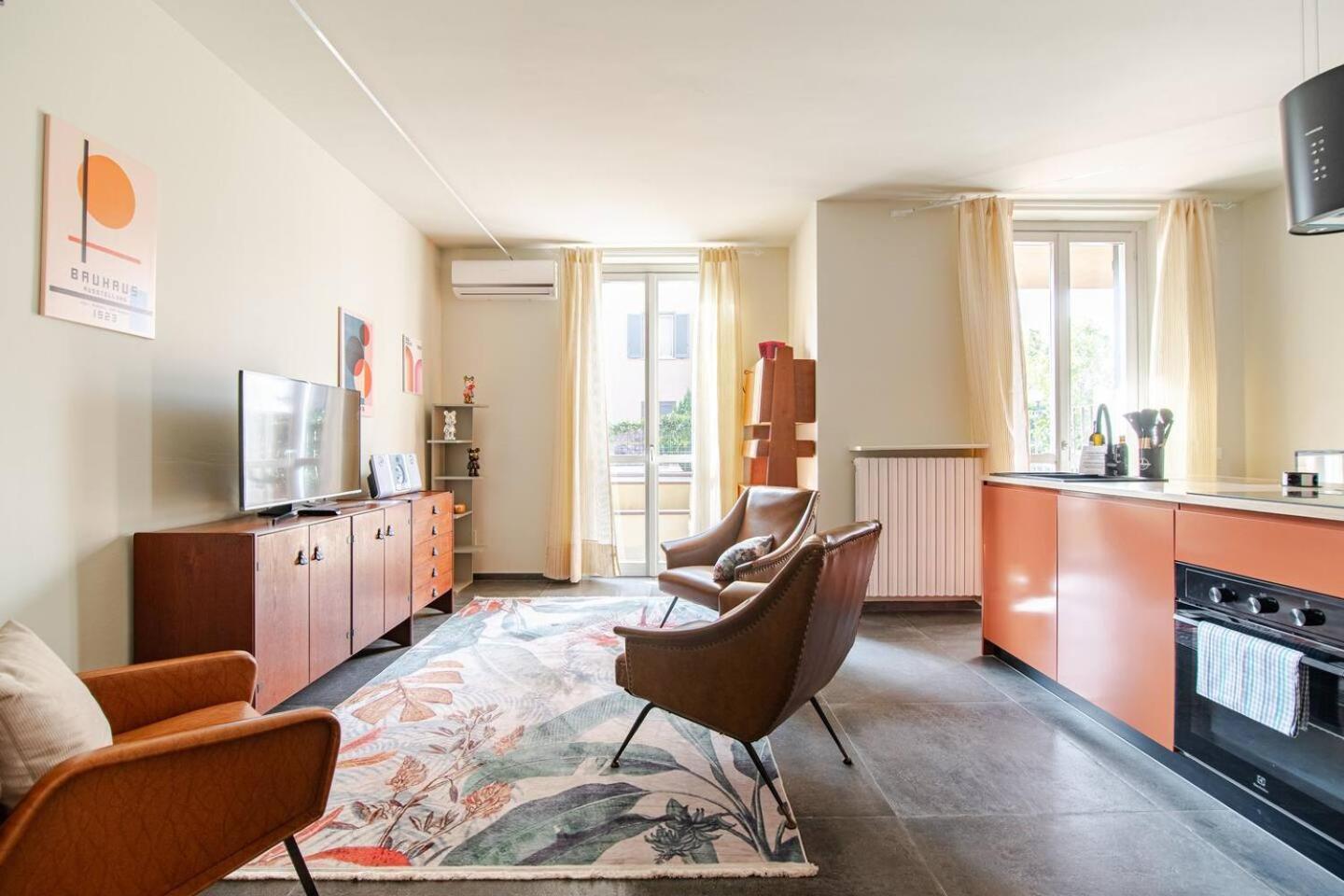 33 Borgo Ticino Lux Free Parking & Private Garden Apartamento Pavia Exterior foto